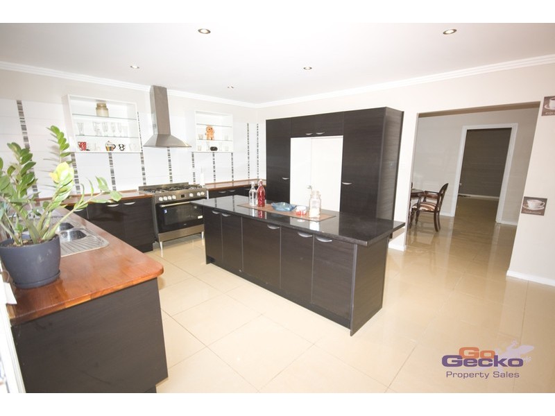 10 Barkala Street, Redbank Plains QLD 4301