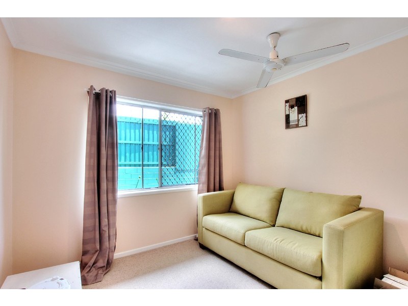 4 Desiree Court, Springwood QLD 4127