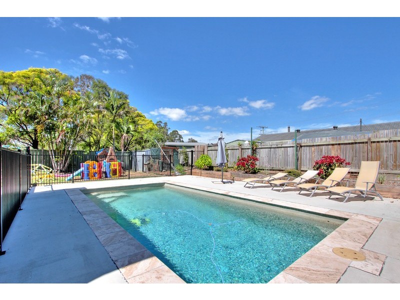 26 Village Drive, Daisy Hill QLD 4127