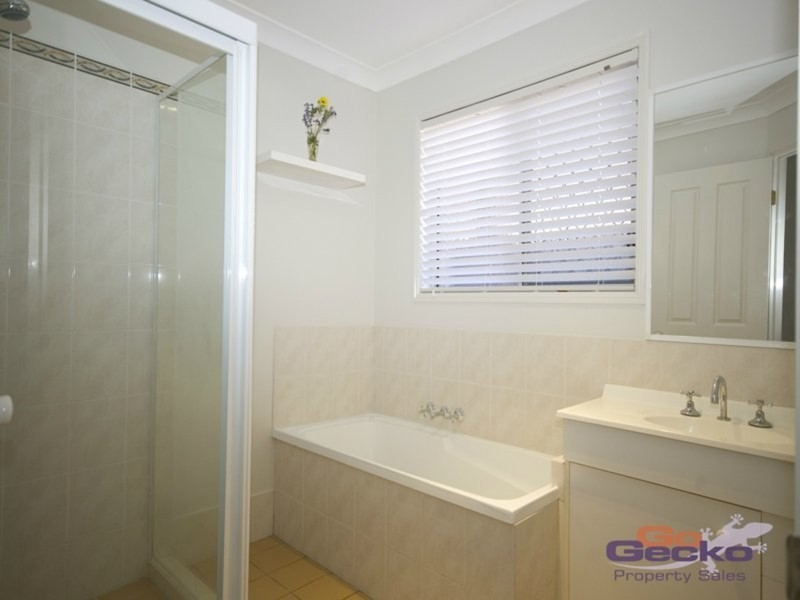 39 Regents Circuit, Forest Lake QLD 4078