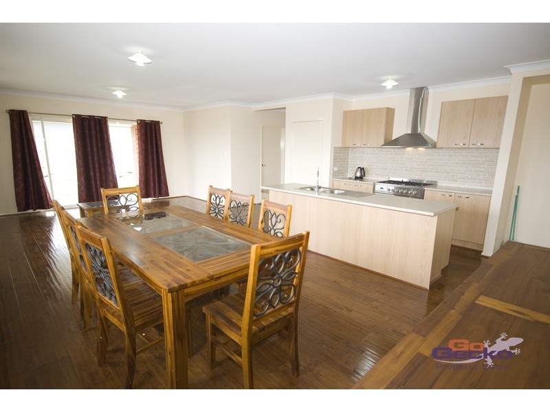 40 Whitmore Crescent, Goodna QLD 4300