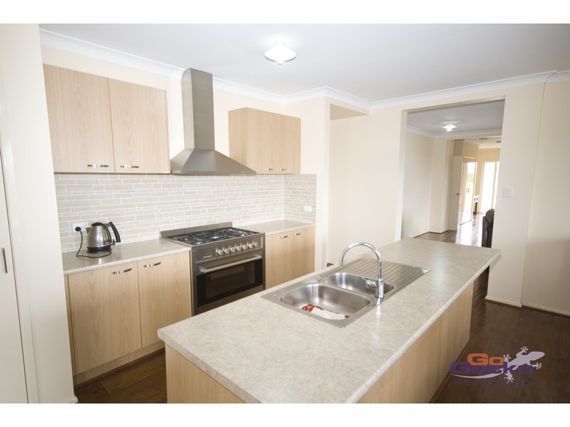 40 Whitmore Crescent, Goodna QLD 4300