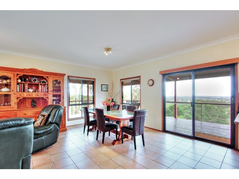 9 – 11 Hillview Cr, Bahrs Scrub QLD 4207