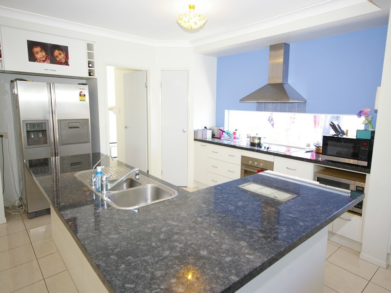 1 Amadeus Street, Springfield Lakes QLD 4300