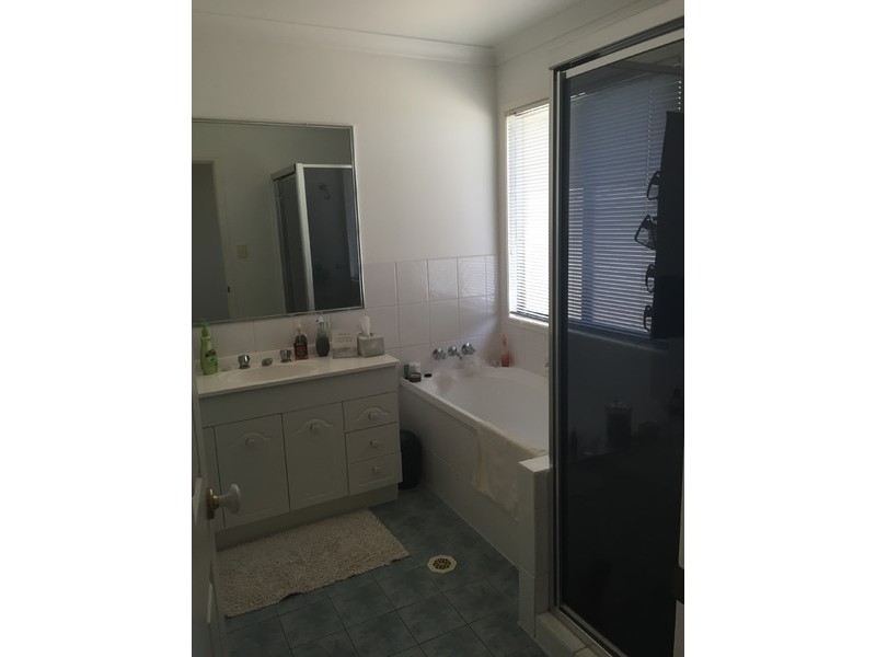 25 Tahan Crescent, Tanah Merah QLD 4128