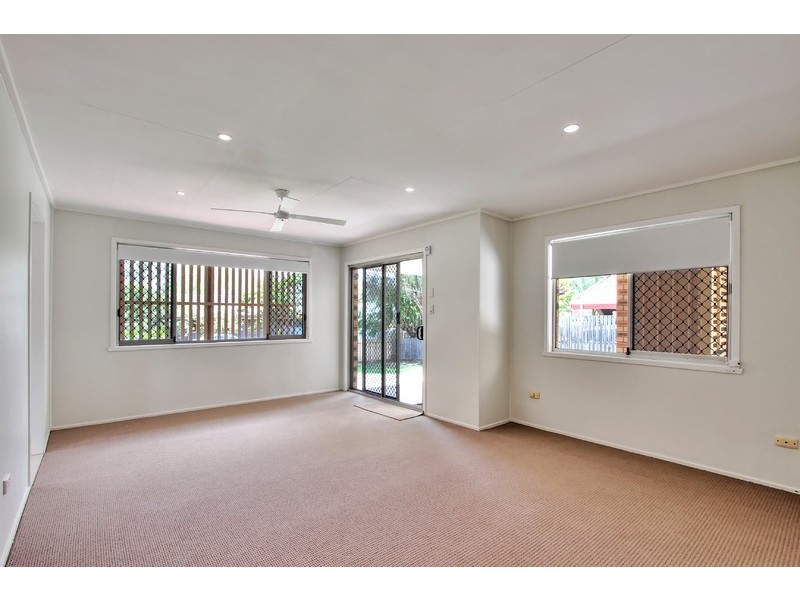 21 Hughes Street, Eagleby QLD 4207