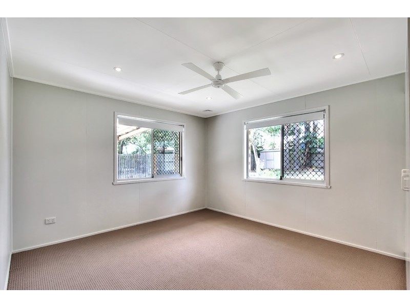 21 Hughes Street, Eagleby QLD 4207