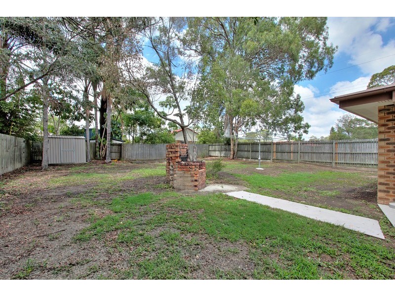 21 Hughes Street, Eagleby QLD 4207