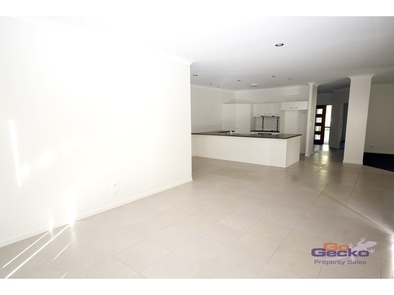 5 The Promenade, Springfield Lakes QLD 4300