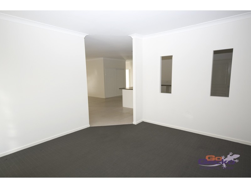 5 The Promenade, Springfield Lakes QLD 4300