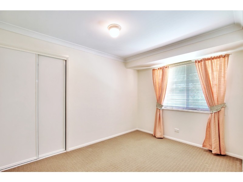 8 Seletar Place, Tanah Merah QLD 4128