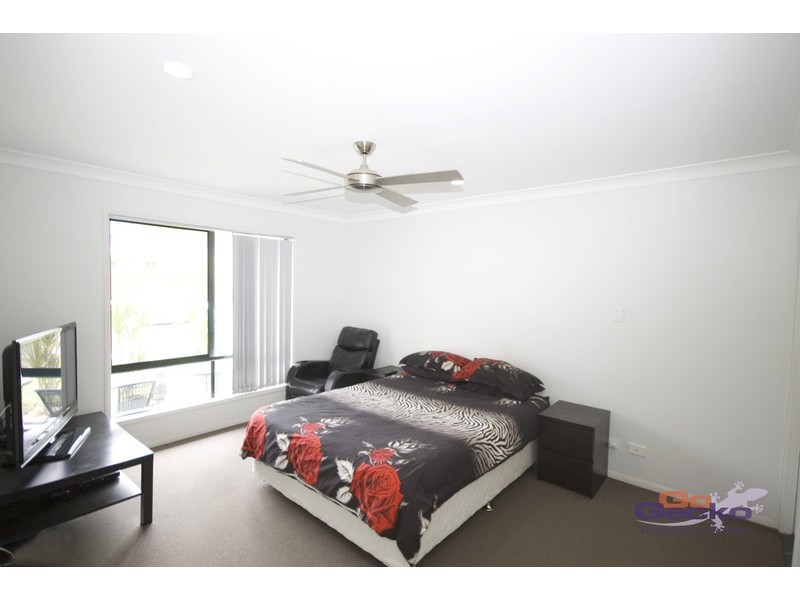35 Quinn Close, Augustine Heights QLD 4300