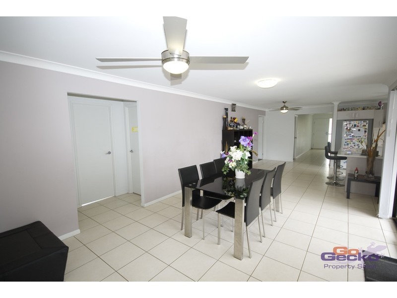35 Quinn Close, Augustine Heights QLD 4300