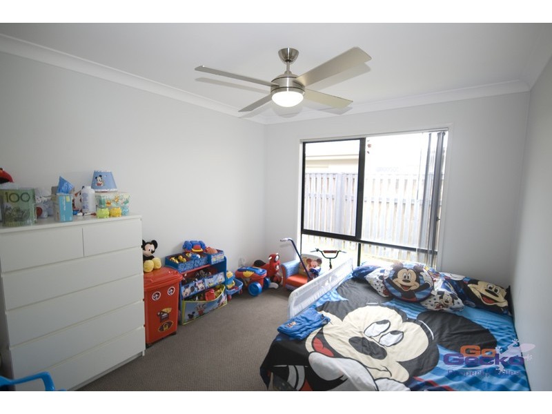 35 Quinn Close, Augustine Heights QLD 4300