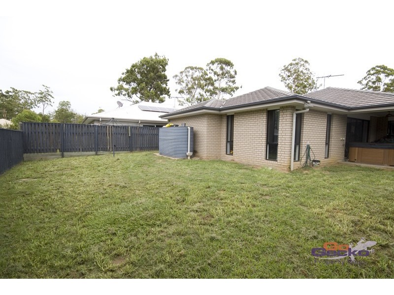 35 Quinn Close, Augustine Heights QLD 4300