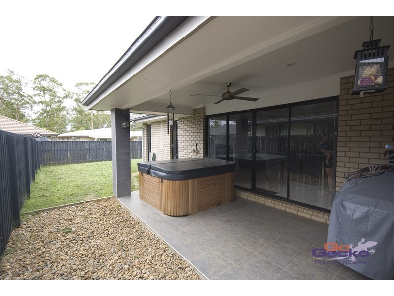 35 Quinn Close, Augustine Heights QLD 4300