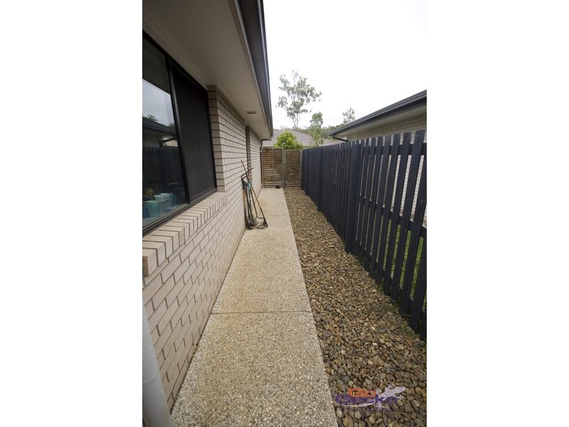 35 Quinn Close, Augustine Heights QLD 4300