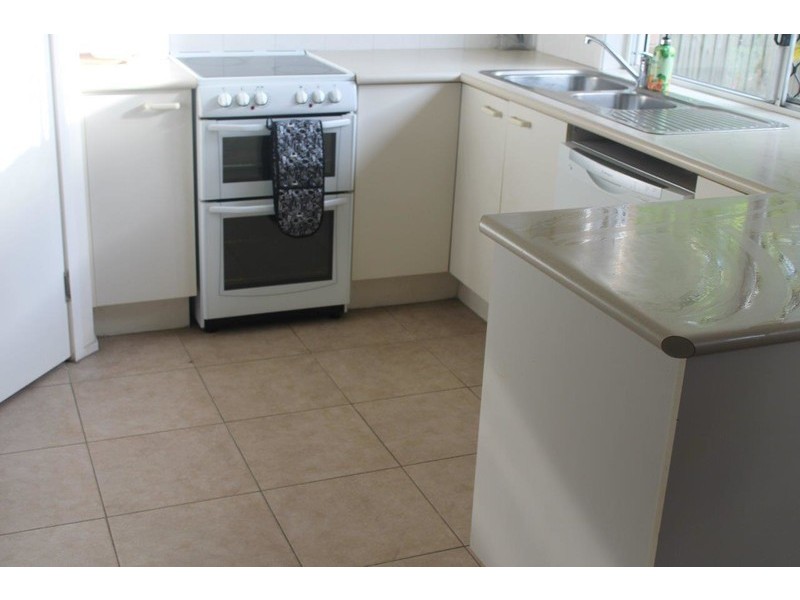 21 Eira Crescent, Edens Landing QLD 4207