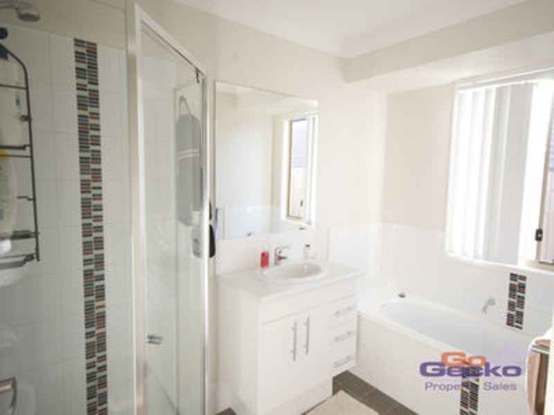 14 Francisca Drive, Augustine Heights QLD 4300