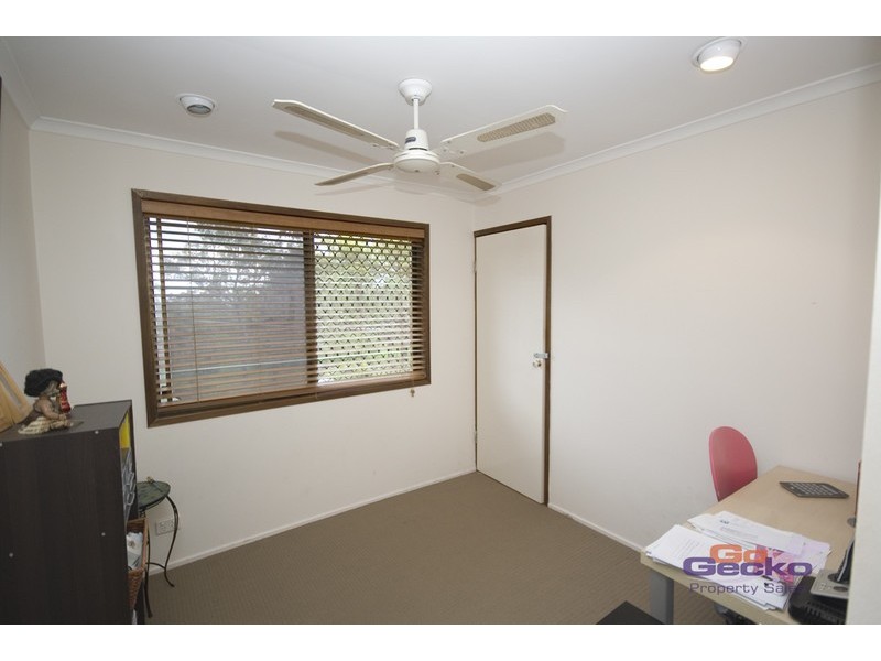 33 Oak Street, Bellbird Park QLD 4300