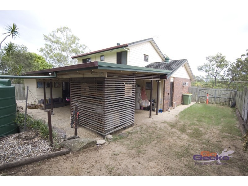 33 Oak Street, Bellbird Park QLD 4300