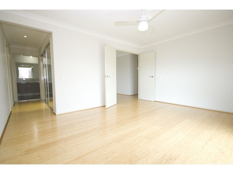 216 Grande Avenue, Springfield Lakes QLD 4300