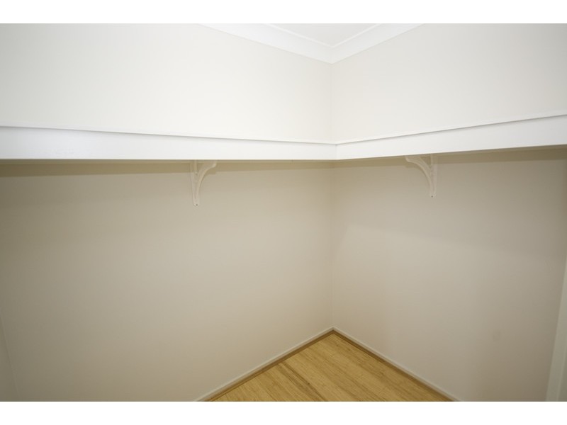 216 Grande Avenue, Springfield Lakes QLD 4300