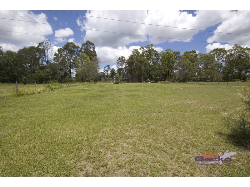 1 Farrier Court, New Beith QLD 4124