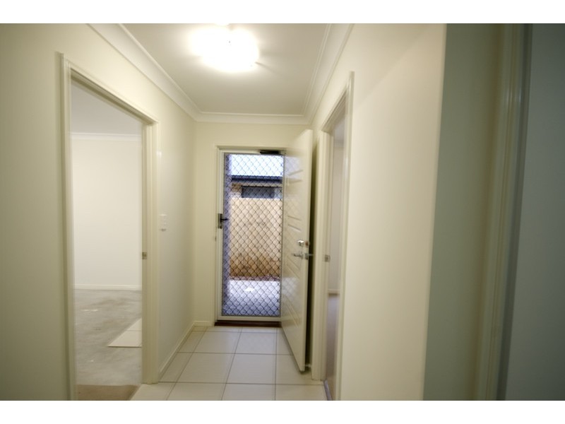 1/54 Pendragon Street, Raceview QLD 4305