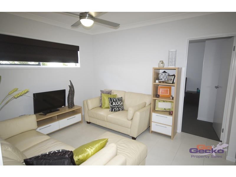 28 isidore, Augustine Heights QLD 4300