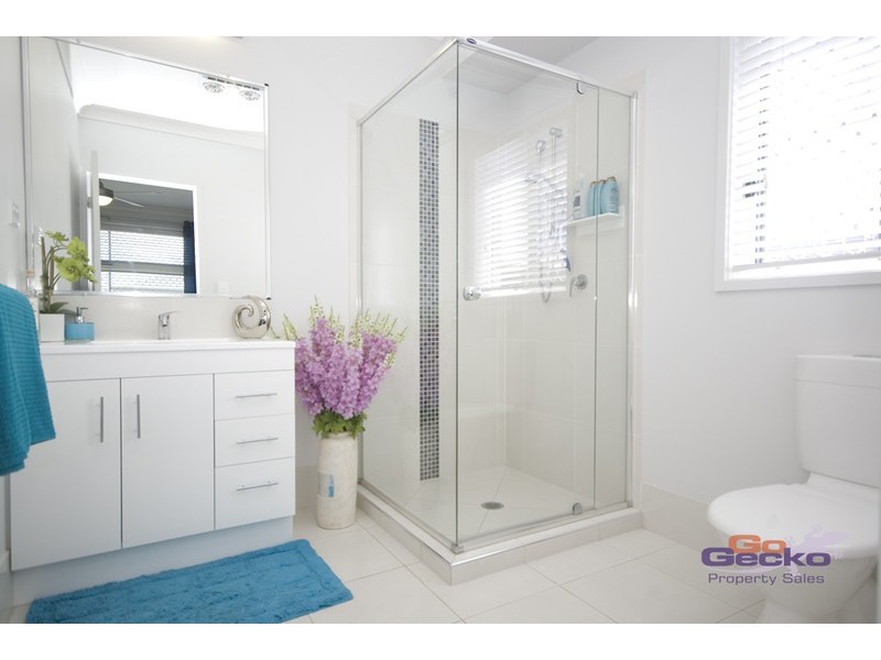 28 isidore, Augustine Heights QLD 4300