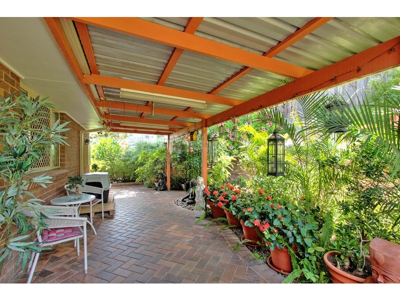 17 Leighton Drive, Edens Landing QLD 4207