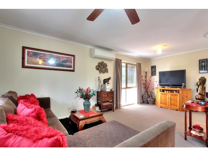 17 Leighton Drive, Edens Landing QLD 4207