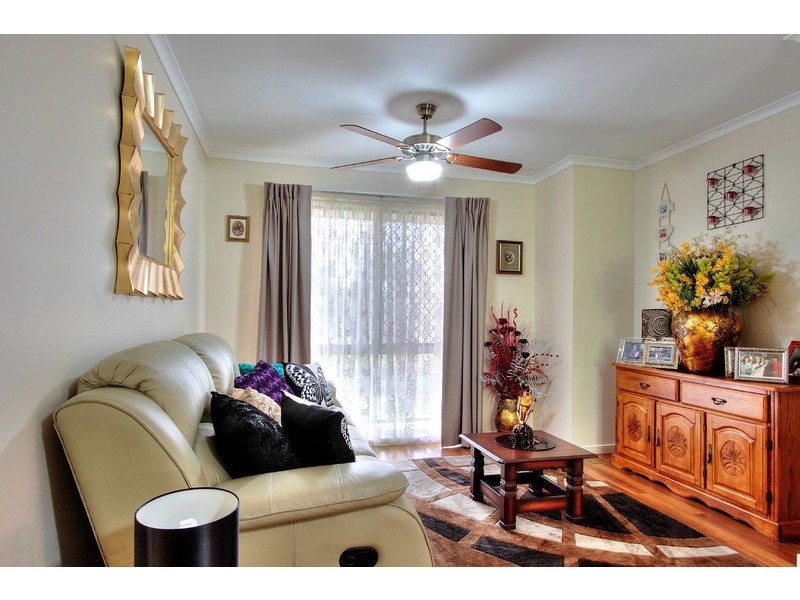 17 Leighton Drive, Edens Landing QLD 4207