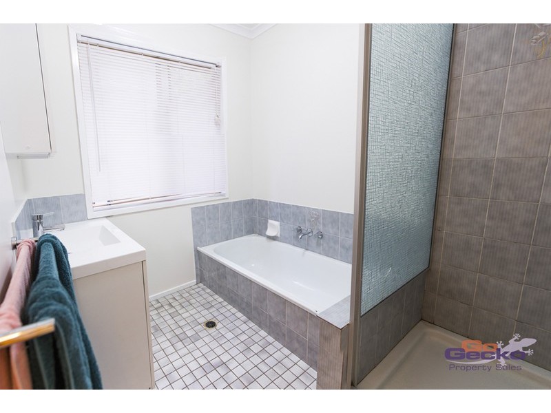 5 Buttler Street, Bellbird Park QLD 4300