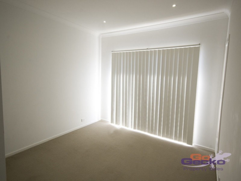 11 Francisca Drive, Augustine Heights QLD 4300