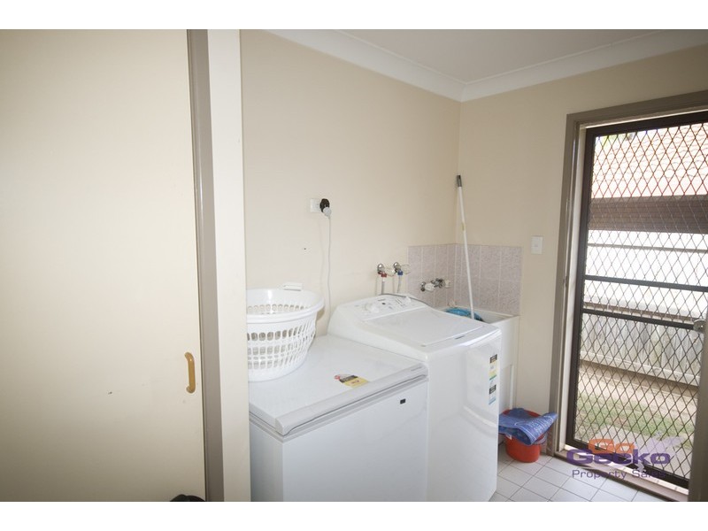 32 Garden Avenue, Camira QLD 4300