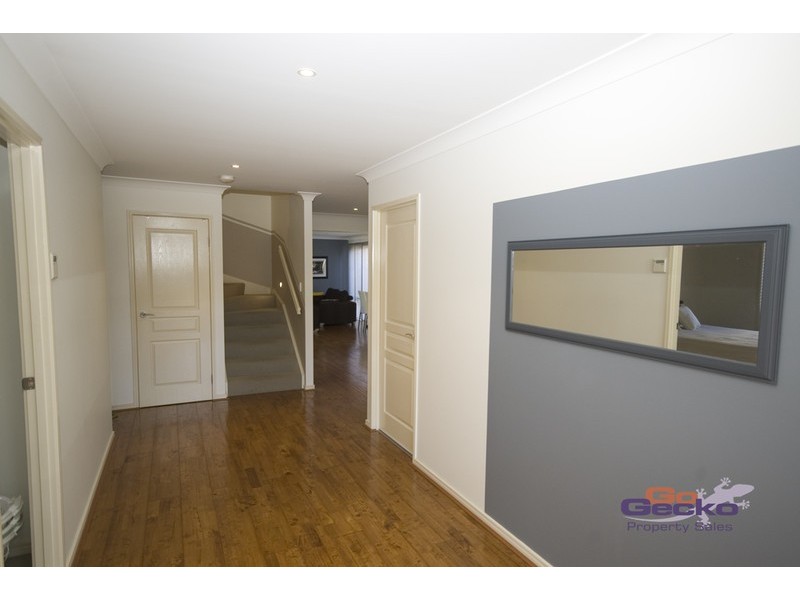 55 Creekside Drive, Springfield Lakes QLD 4300