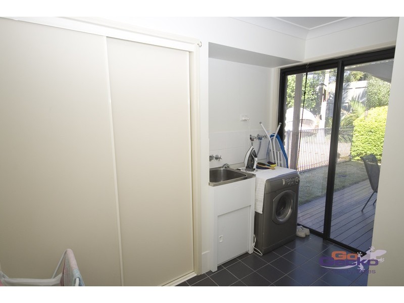 55 Creekside Drive, Springfield Lakes QLD 4300