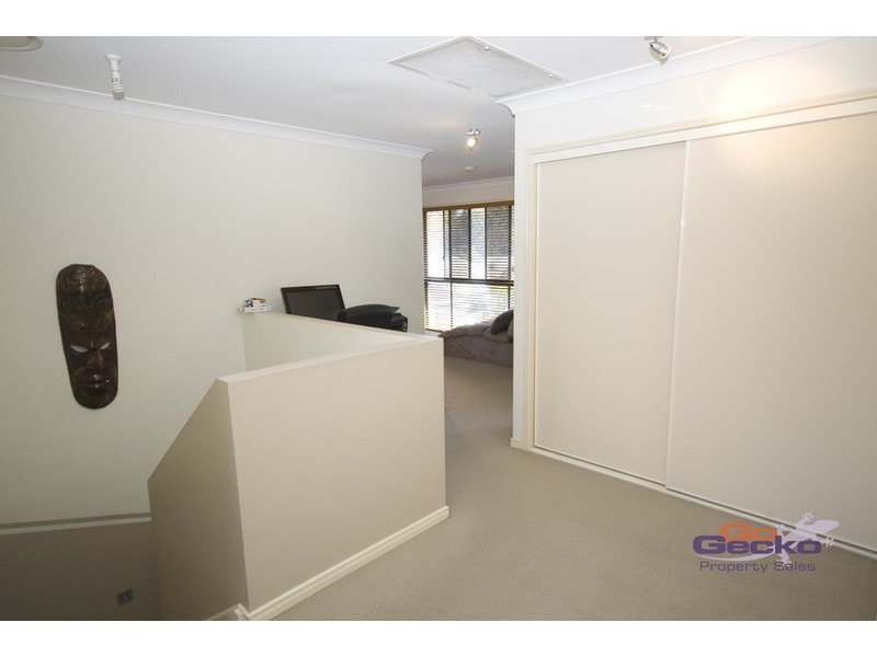 55 Creekside Drive, Springfield Lakes QLD 4300