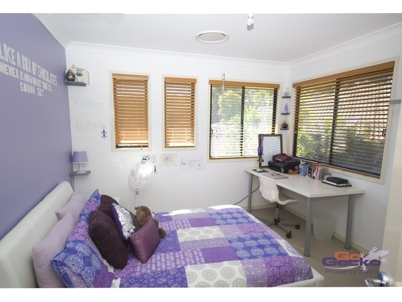 55 Creekside Drive, Springfield Lakes QLD 4300