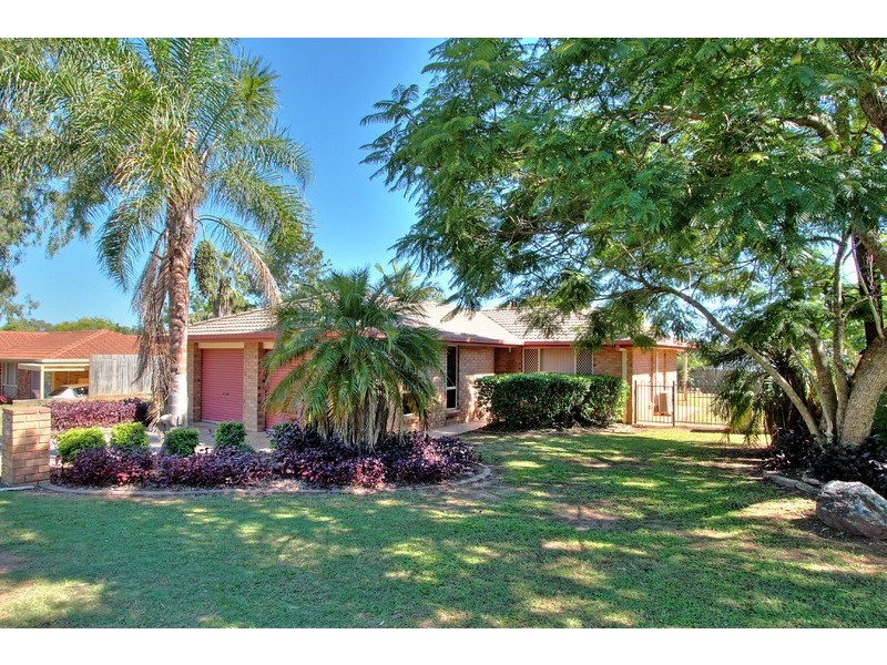 105 Pohon Drive, Tanah Merah QLD 4128