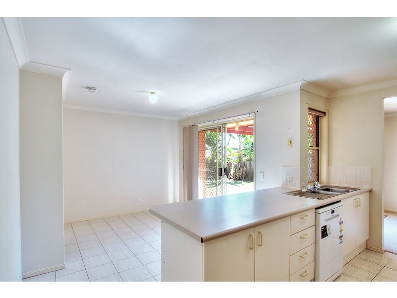 105 Pohon Drive, Tanah Merah QLD 4128