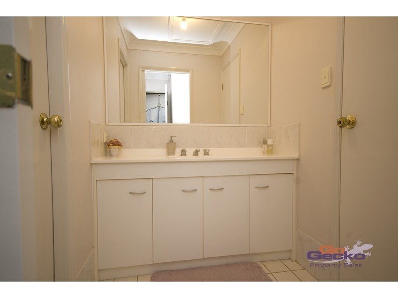 23 Clarendon Circuit, Forest Lake QLD 4078