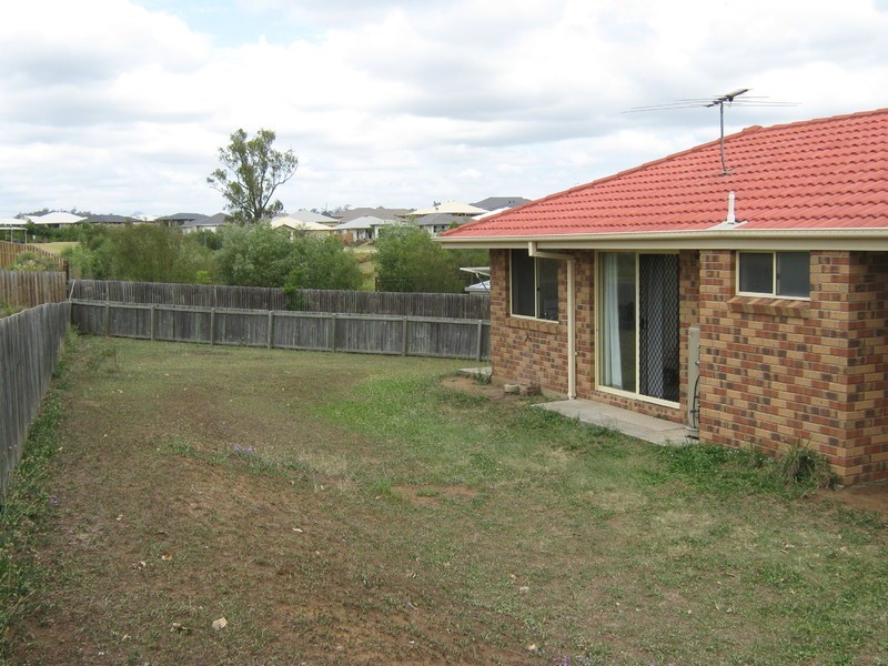 9 Eureka Court, Redbank Plains QLD 4301