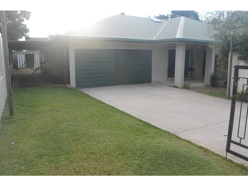 28 Azalea Avenue, Daisy Hill QLD 4127