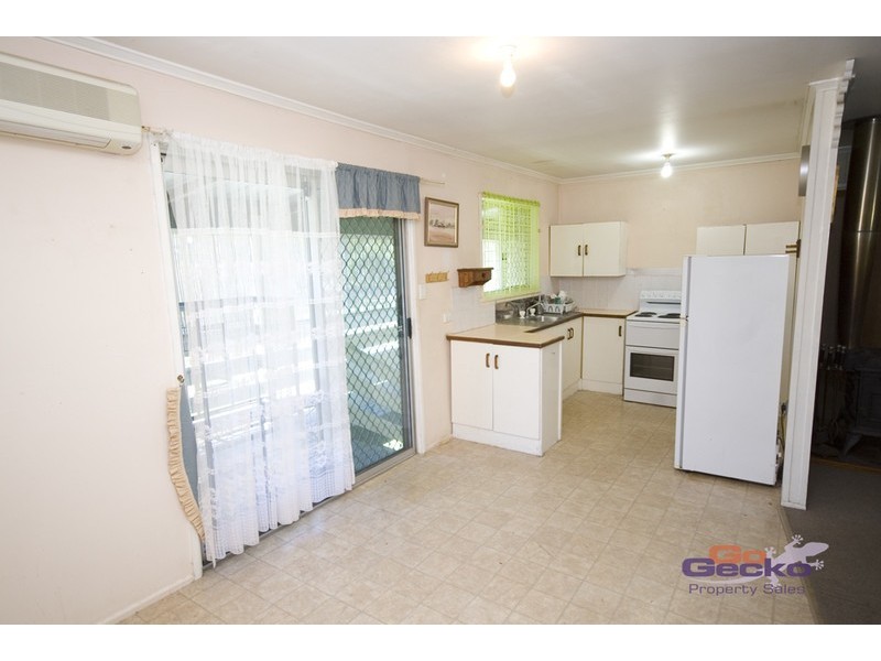 12 Shirley Street, Redbank Plains QLD 4301