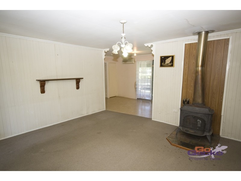 12 Shirley Street, Redbank Plains QLD 4301