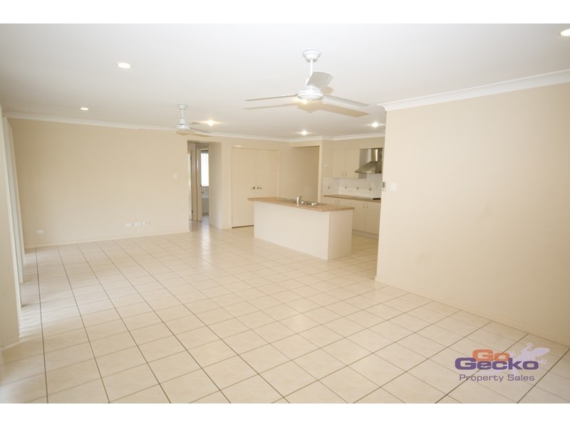 48 PENROSE Circuit, Redbank Plains QLD 4301