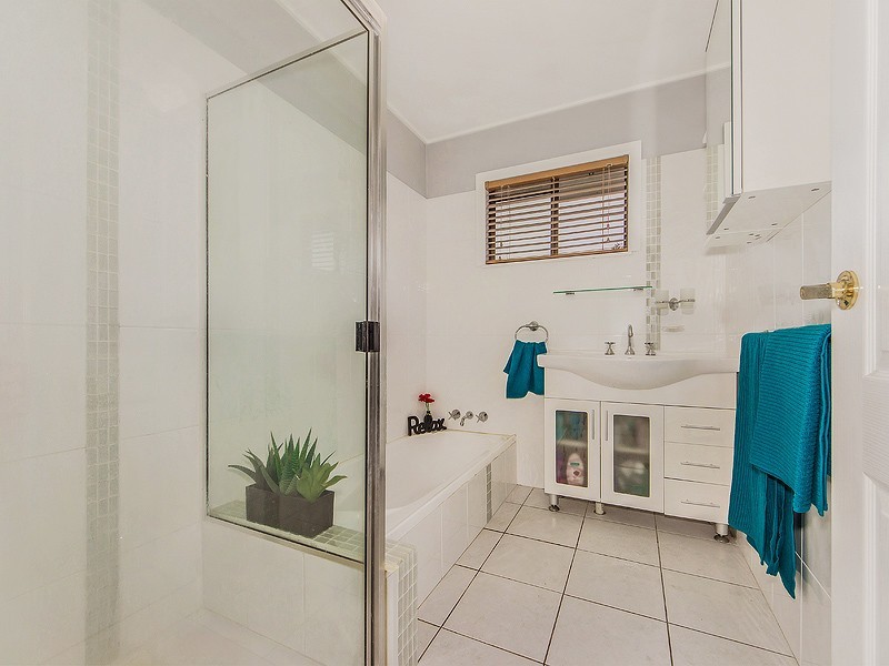 6 Caswell Street, Gailes QLD 4300